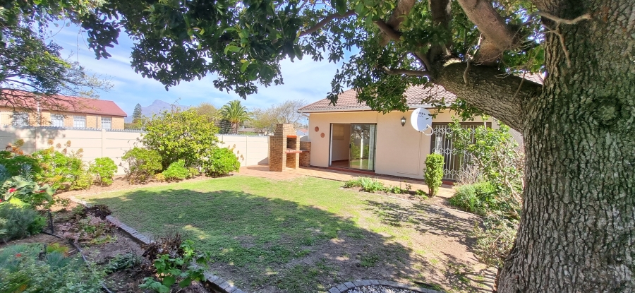 3 Bedroom Property for Sale in Tijgerhof Western Cape